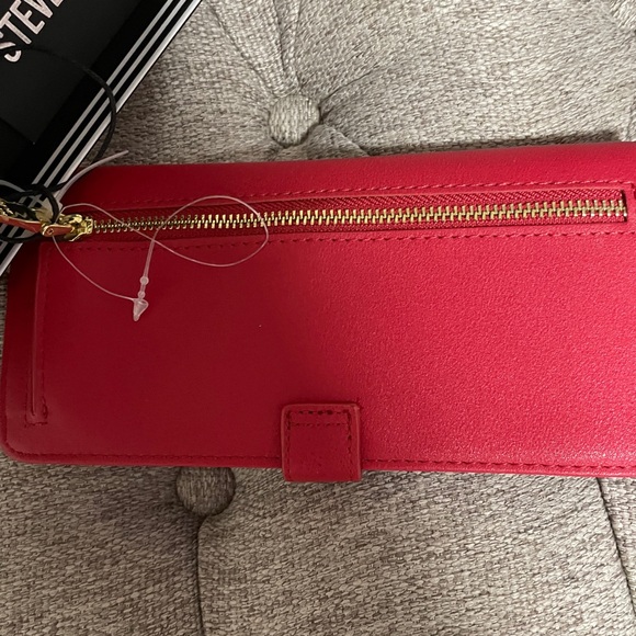Steve Madden Red Wallet - Picture 3 of 4